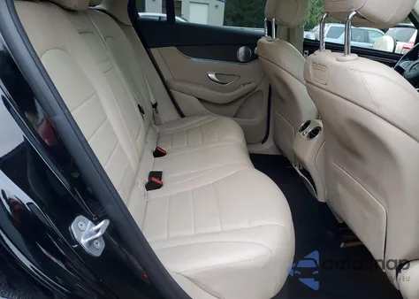 2019 Mercedes-Benz Glc 300 4Matic z USA, uszkodzony, nr VIN WDC0G4KB7KV190199